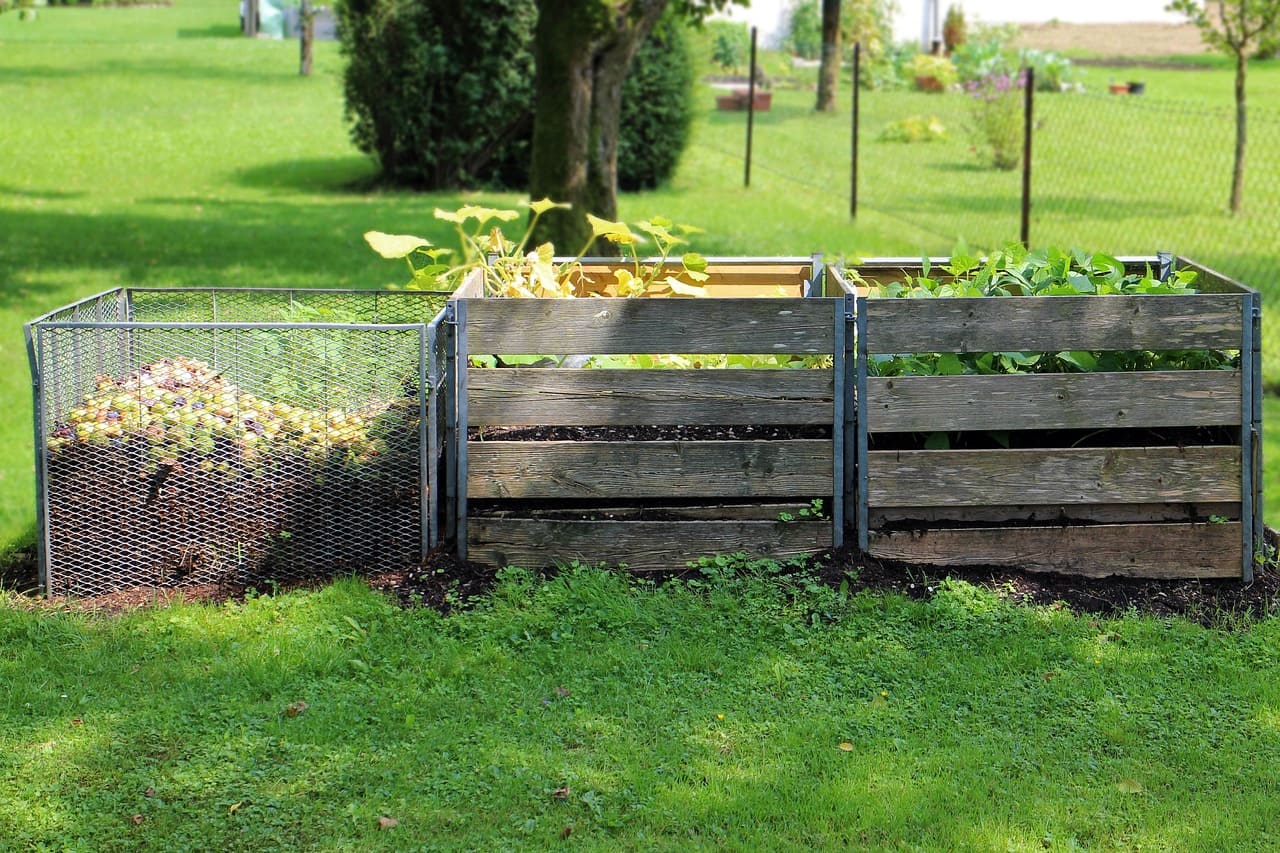 How to Build a DIY Compost Bin for Your Garden